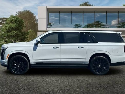 New 2026 Cadillac Escalade ESV Platinum Sport w/ LPO, ONYX Package AWD/4WD image 7