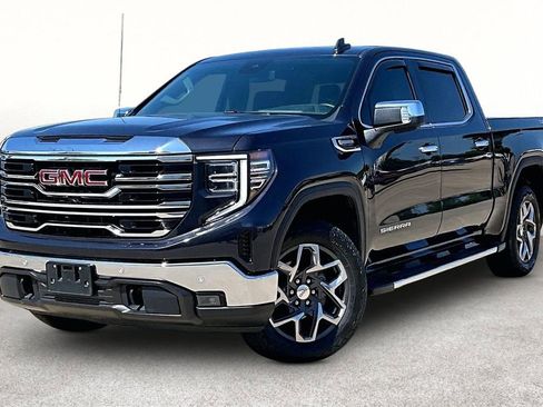 Used 2024 GMC Sierra 1500 SLT AWD/4WD image 14