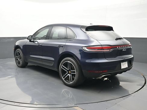 Certified 2021 Porsche Macan AWD/4WD image 3