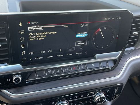 Used 2025 GMC Sierra 2500 SLT w/ SLT Convenience Package image 13