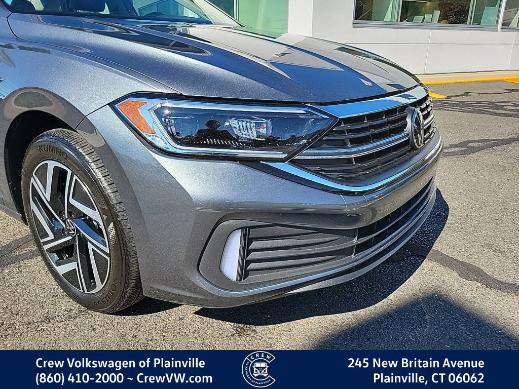Certified 2024 Volkswagen Jetta SEL FWD image 22