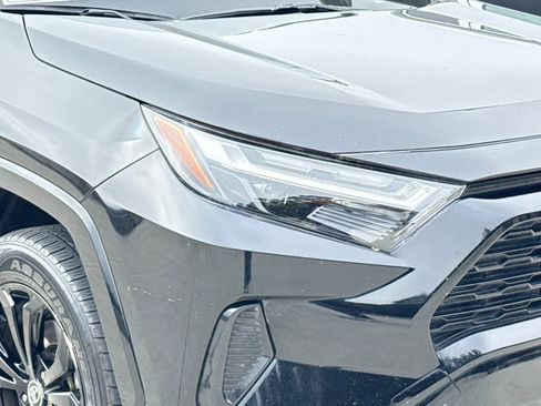 Used 2022 Toyota RAV4 SE AWD/4WD image 10
