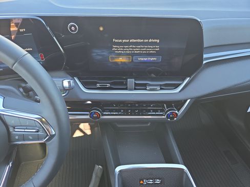 New 2026 Chevrolet Equinox LT w/ Convenience Package II image 22