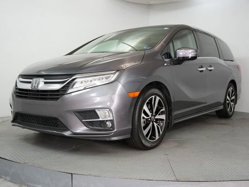 Used 2019 Honda Odyssey Elite image 3