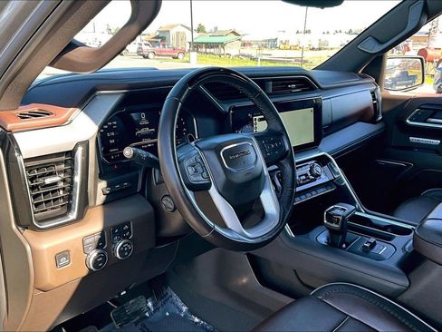 Used 2025 GMC Sierra 1500 Denali AWD/4WD image 14