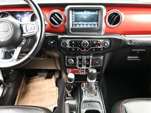 Used 2021 Jeep Gladiator Rubicon w/ Trailer Tow Package AWD/4WD image 18