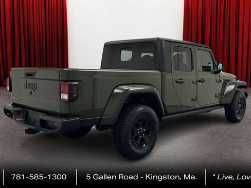 Used 2022 Jeep Gladiator Sport AWD/4WD image 5