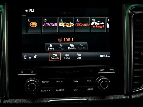 Used 2018 Porsche Macan S image 21