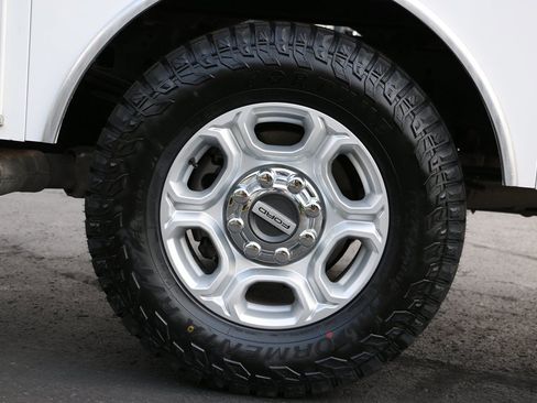 Used 2025 Ford F250 XLT w/ FX4 Off-Road Package AWD/4WD image 51
