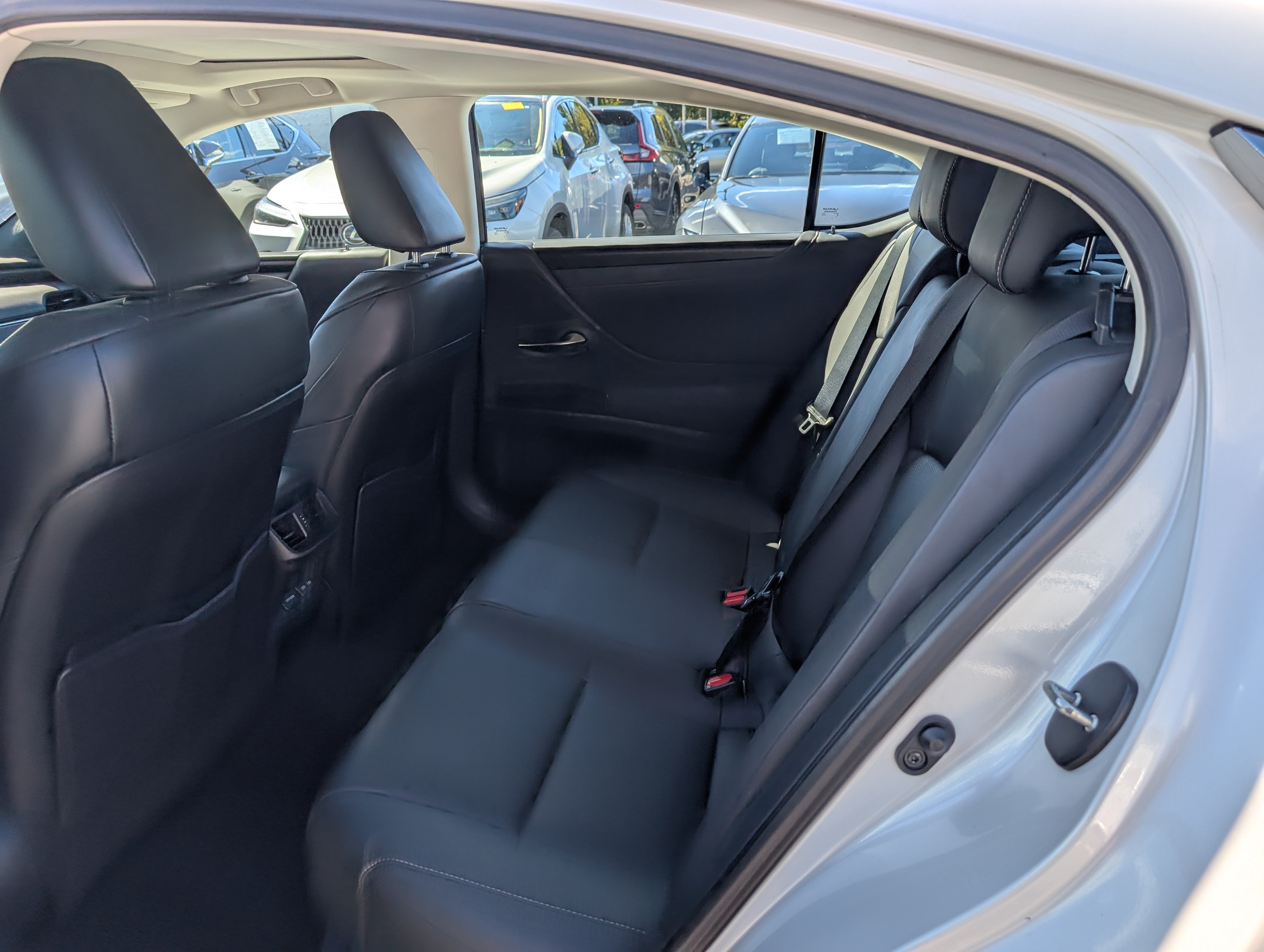 Used 2023 Lexus ES 350 w/ Premium Package FWD image 15