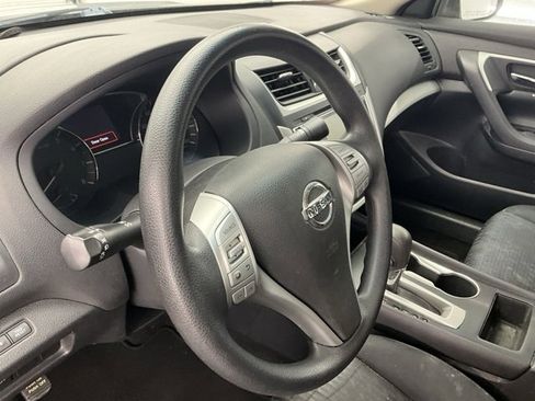 Used 2016 Nissan Altima 2.5 S w/ Power Driver Seat Package image 15