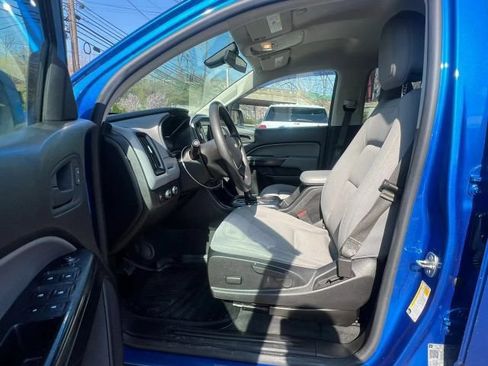 Used 2019 Chevrolet Colorado W/T w/ WT Convenience Package AWD/4WD image 26