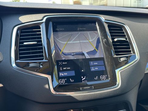 Used 2018 Volvo XC90 T5 Momentum w/ Convenience Package image 20