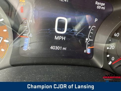 Used 2025 Jeep Compass Limited AWD/4WD image 19