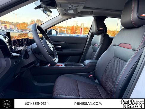 New 2026 Nissan Kicks SR image 22