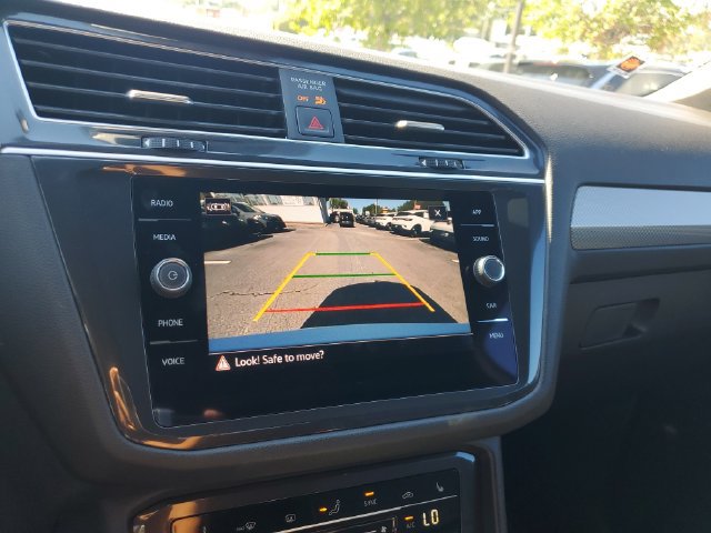 Certified 2024 Volkswagen Tiguan SE R-Line FWD image 29