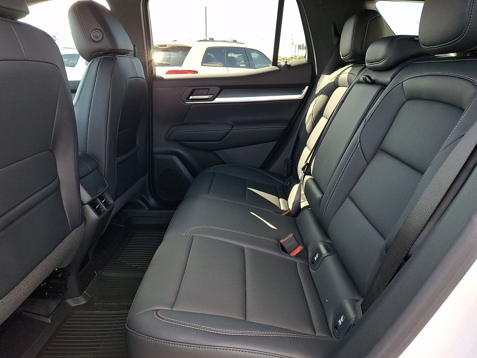 New 2027 GMC Terrain Elevation w/ Elevation Premium Package AWD/4WD image 5