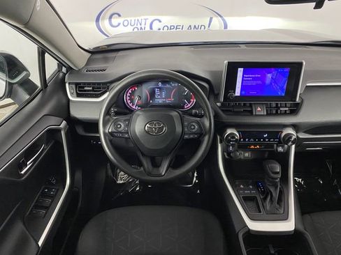 Used 2024 Toyota RAV4 XLE FWD image 17