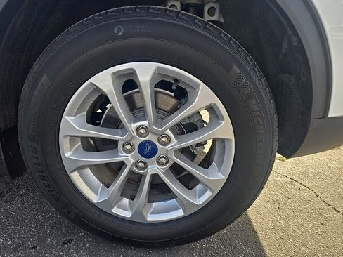 Used 2022 Ford Escape SE w/ Convenience Package image 6