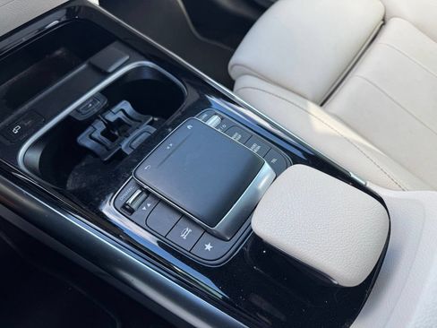 Used 2023 Mercedes-Benz GLA 250 4MATIC image 19