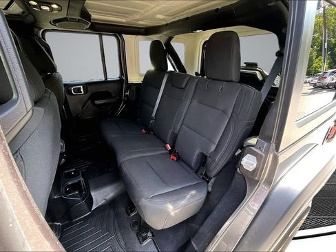 Used 2019 Jeep Wrangler Unlimited Sport S AWD/4WD image 22