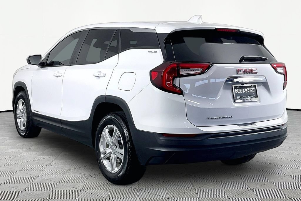Certified 2023 GMC Terrain SLE FWD image 4