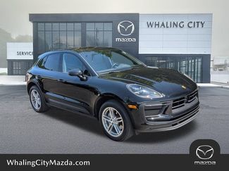 Used 2023 Porsche Macan AWD/4WD video 1