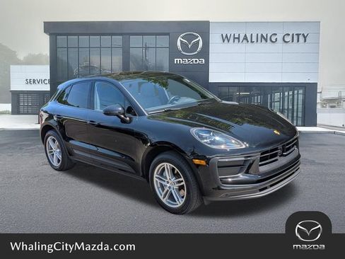 Used 2023 Porsche Macan AWD/4WD image 1