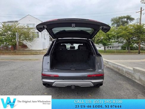 Used 2021 Audi SQ7 Premium Plus w/ Driver Assistance Package AWD/4WD image 16