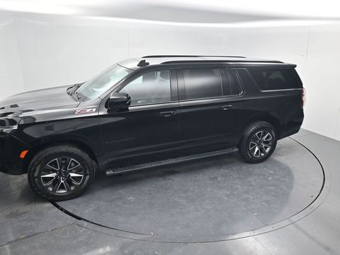 Used 2023 Chevrolet Suburban Z71 w/ Luxury Package image 62