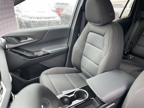 New 2026 Chevrolet Equinox LT w/ Safety and Technology Package image 24