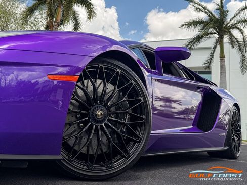 Used 2018 Lamborghini Aventador S AWD/4WD image 14