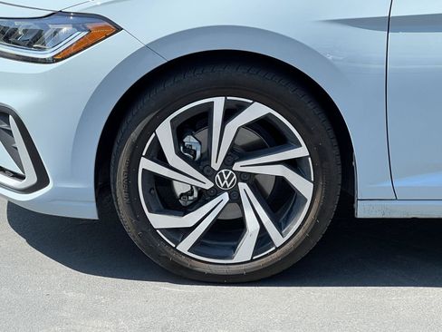 Used 2026 Volkswagen Jetta SEL FWD image 13