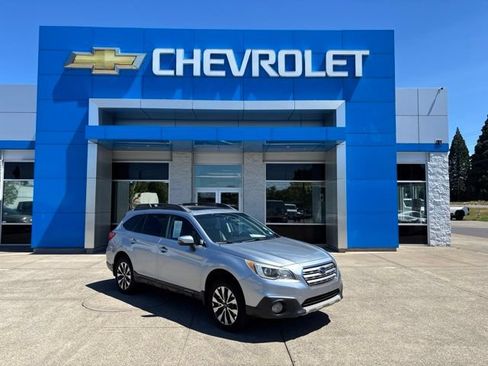 Used 2017 Subaru Outback 3.6R Limited AWD/4WD image 1