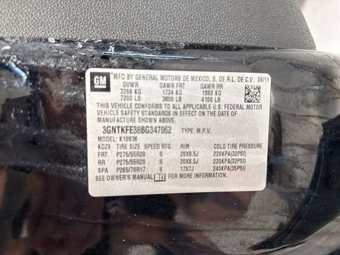 Used 2011 Chevrolet Avalanche LT w/ Regional Value Package AWD/4WD image 22