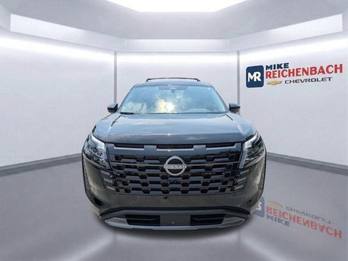 Used 2026 Nissan Pathfinder SL FWD image 9