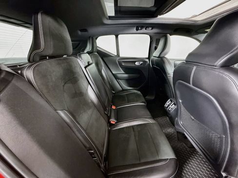 Used 2020 Volvo XC40 T5 R-Design AWD/4WD image 28
