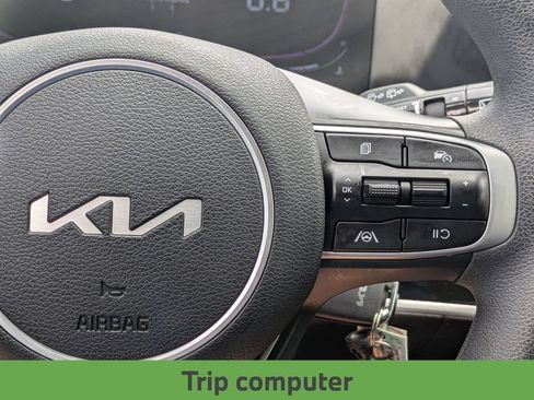 Used 2025 Kia Sportage LX FWD image 19