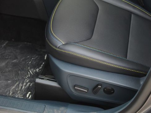 New 2025 Ford Maverick Lobo AWD/4WD image 17