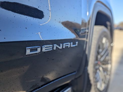 Used 2019 GMC Sierra 1500 Denali w/ Denali Carbonpro Edition image 12