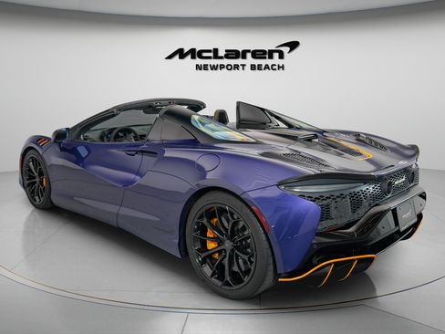 Used 2025 McLaren Artura Spider RWD image 36