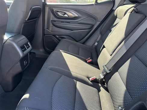 Used 2024 GMC Terrain SLE image 15