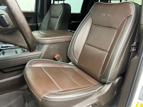 Used 2024 GMC Sierra 2500 Denali w/ Denali Reserve Package AWD/4WD image 10