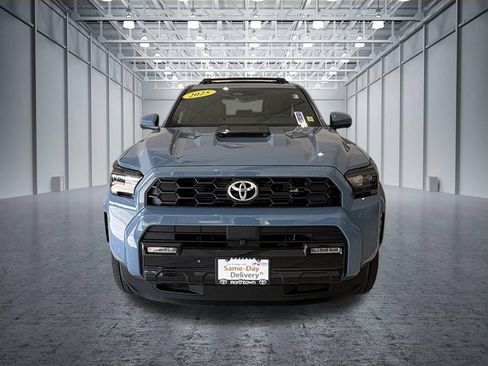 Used 2023 Toyota 4Runner SR5 Premium w/ Moonroof Package AWD/4WD image 3