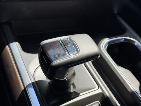 Used 2024 GMC Sierra 1500 SLT w/ SLT Convenience Package RWD image 19