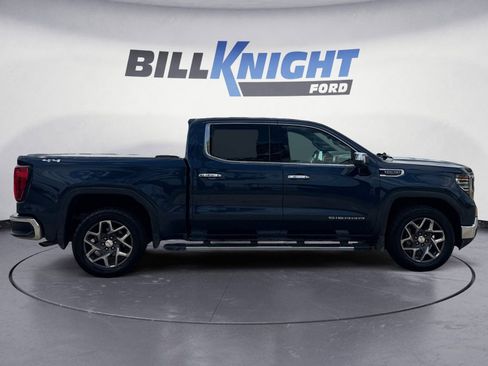 Used 2022 GMC Sierra 1500 SLT w/ SLT Premium Package image 6