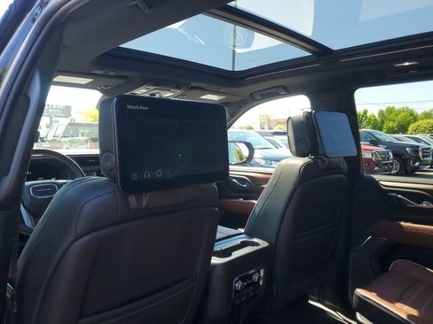 Certified 2023 GMC Yukon XL Denali Ultimate AWD/4WD image 11