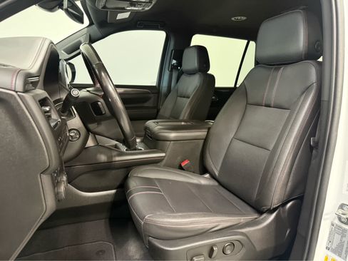 Used 2022 Chevrolet Tahoe RST w/ Luxury Package AWD/4WD image 13