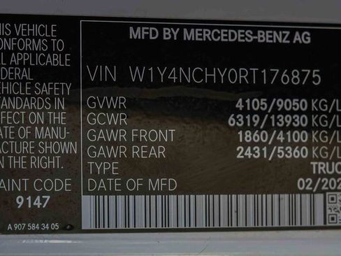 Used 2024 Mercedes-Benz Sprinter 2500 w/ Acoustic Package image 26