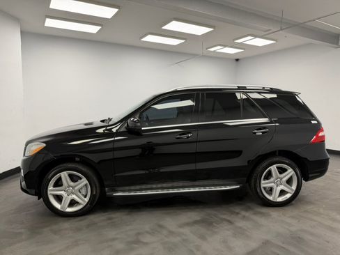 Used 2013 Mercedes-Benz ML 550 4MATIC image 5